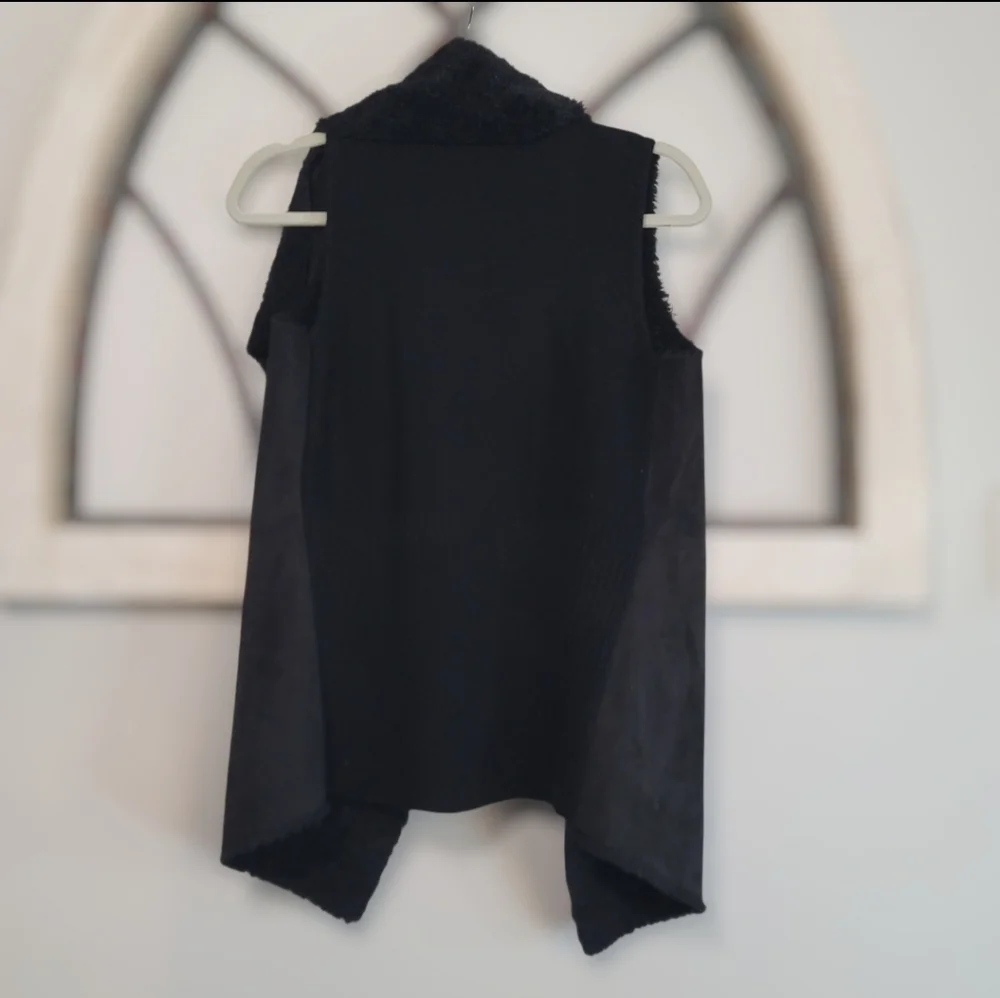 Romeo Juliet Couture Faux Fur Suede Vest Black Vest Open Drape, Sz S - Picture 3 of 3